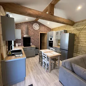 https://chez-manu.midi-pyreneeshotels.com