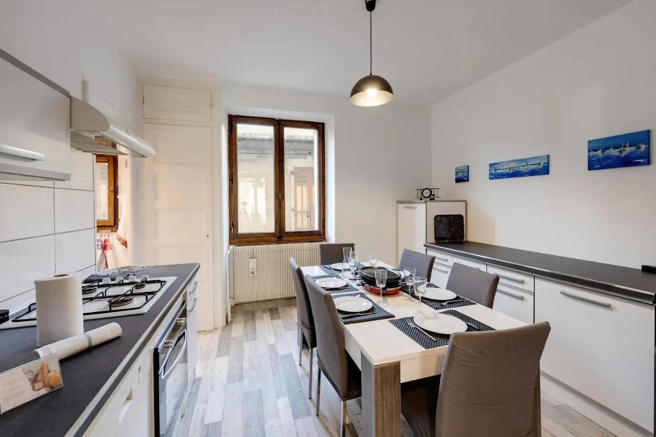 Les Capucins - 3 Bedroom Apartment Near The City Annecy 0*,  France